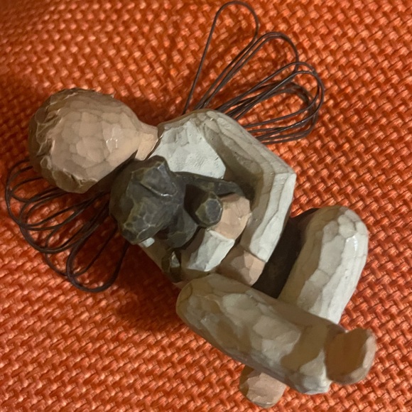 Beautiful Willow Tree Figurine - Boy with Puppy - Picture 3 of 4